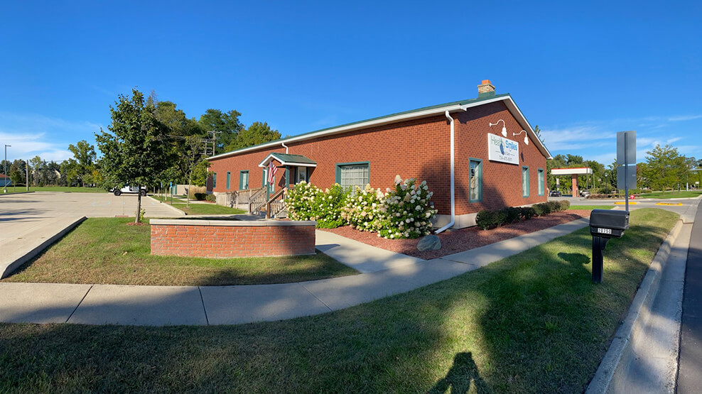 Outside view of Chelsea dental office buidling